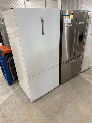Factory second Haier 498L Bottom Mount Frost Free Fridge HRF520BW - Second Hand Appliances Geebung